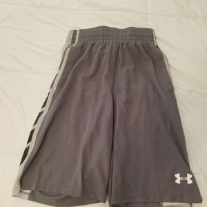 Small Gray under armour basketball shorts
